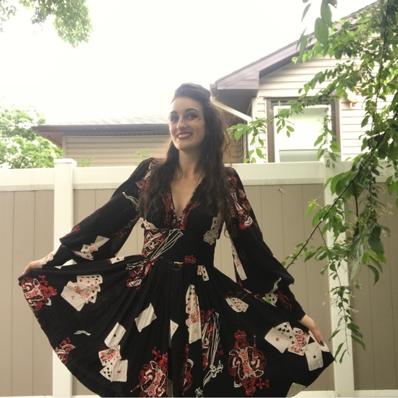 Meet your Posher, Tara - Picture 2 of 7